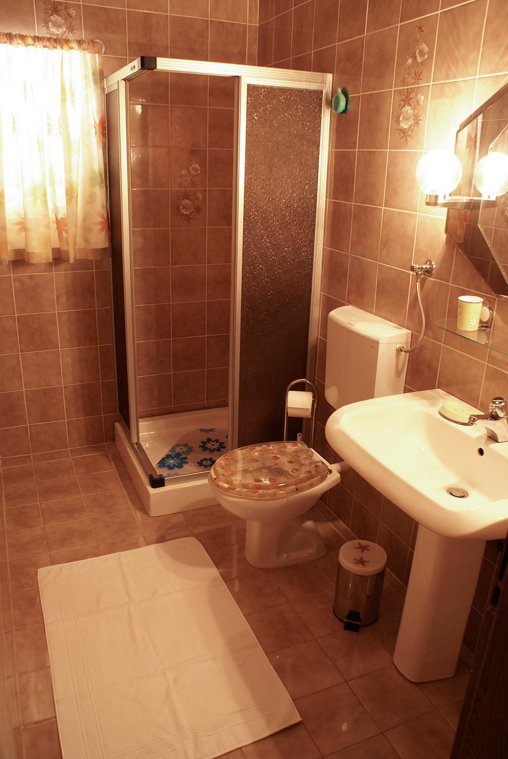 Apartmani Ribarica**** Карлобаг Екстериор снимка