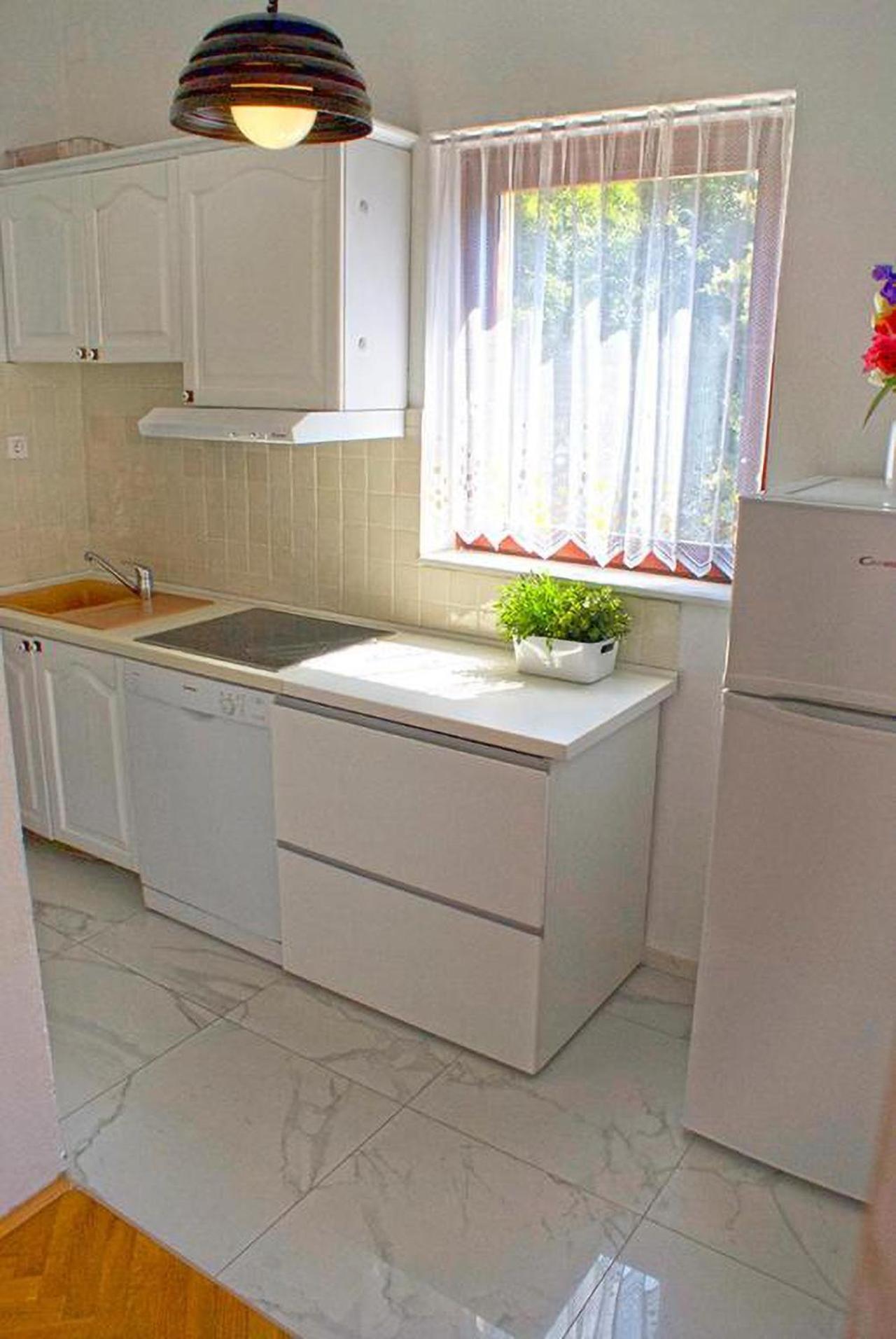 Apartmani Ribarica**** Карлобаг Екстериор снимка