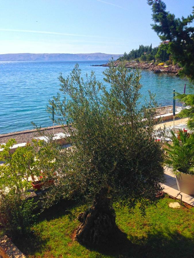 Apartmani Ribarica**** Карлобаг Екстериор снимка
