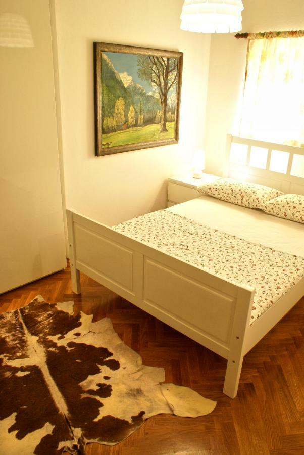 Apartmani Ribarica**** Карлобаг Екстериор снимка